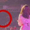 ‘Flop’: Viral pic from pop star’s concert