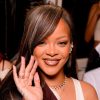 Rihanna Claps Back At Demanding Fan Who Called Her ‘Forehead’